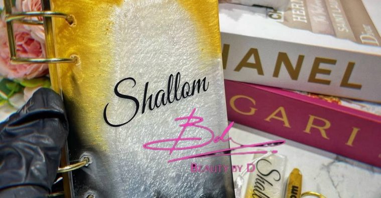 Resin has become one of the most exciting materials in the world of modern crafts and for good reason. At Beauty by D, we’ve mastered the art of transforming simple resin into beautiful, functional, and unforgettable pieces.