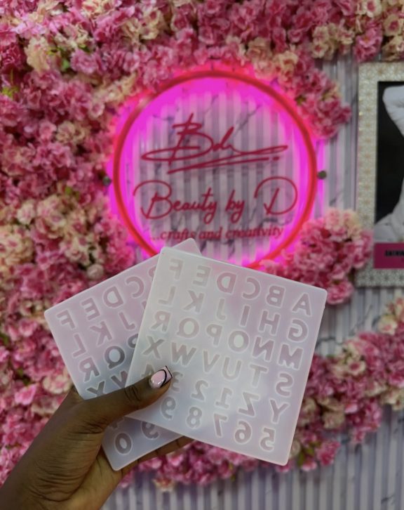 Medium alphabet mold