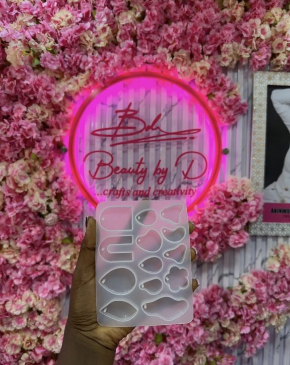 Dropping earrings/ multipurpose mold