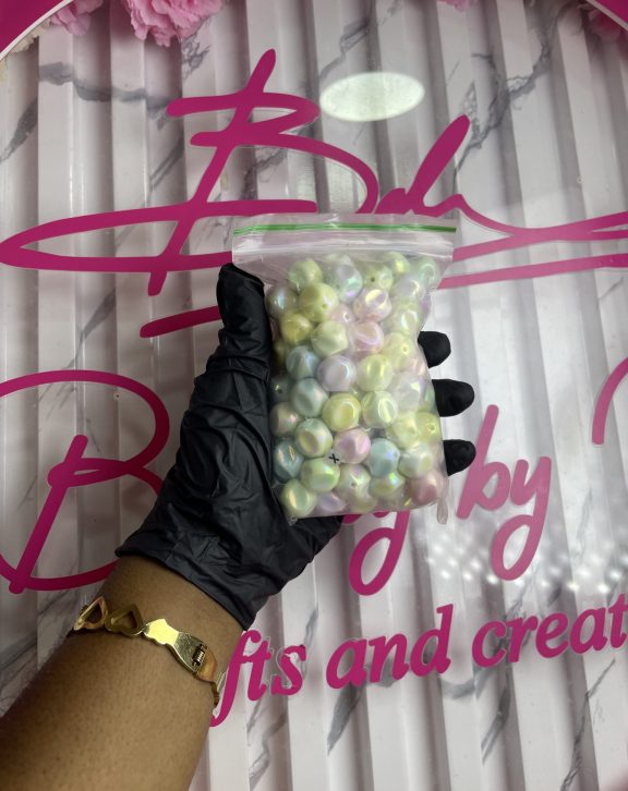 Colourful hezagonal bead (12)